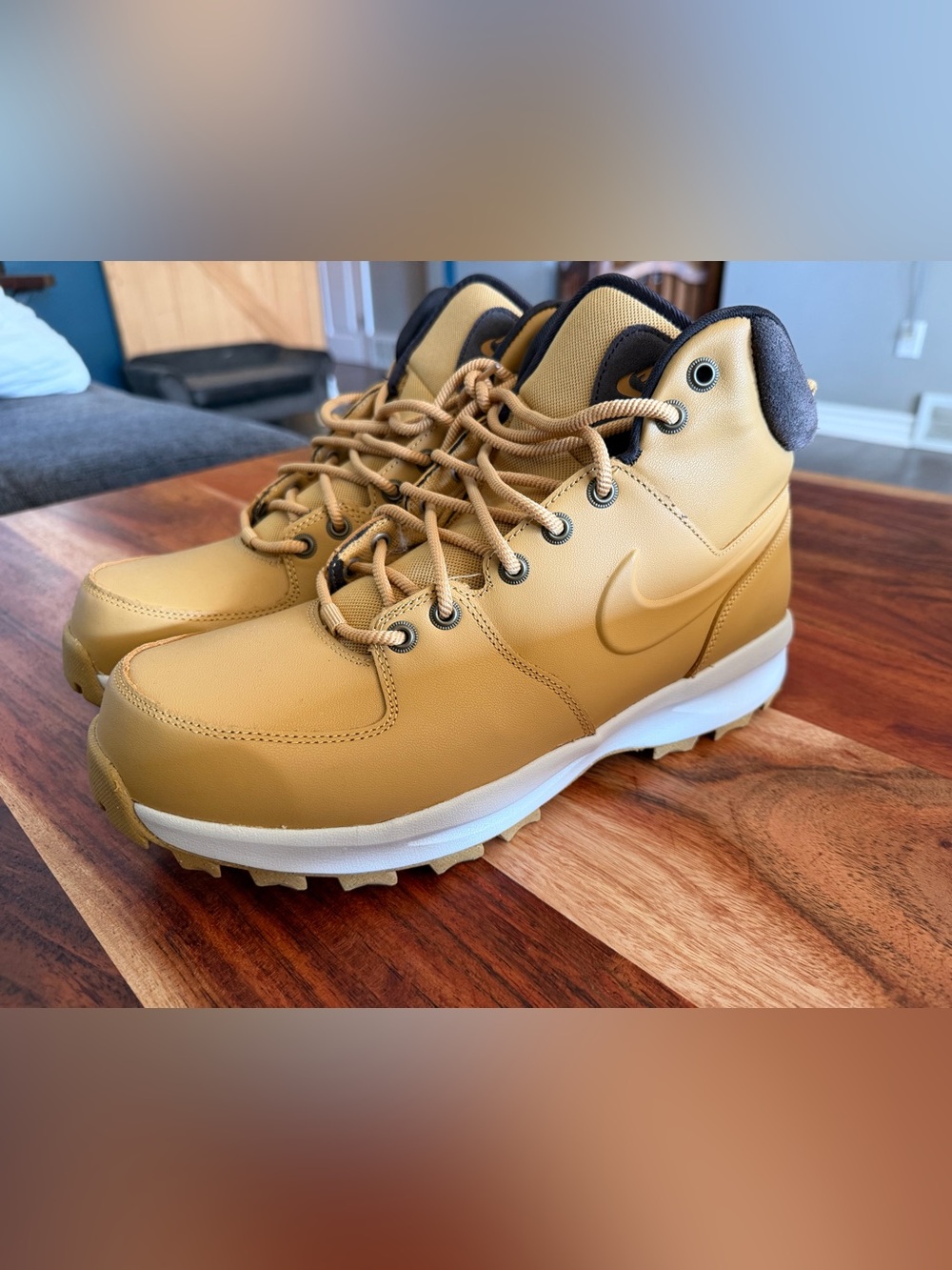 Nike Manoa Men’s Boots – Wheat/Tan – Size 11 – NEW without tag or box